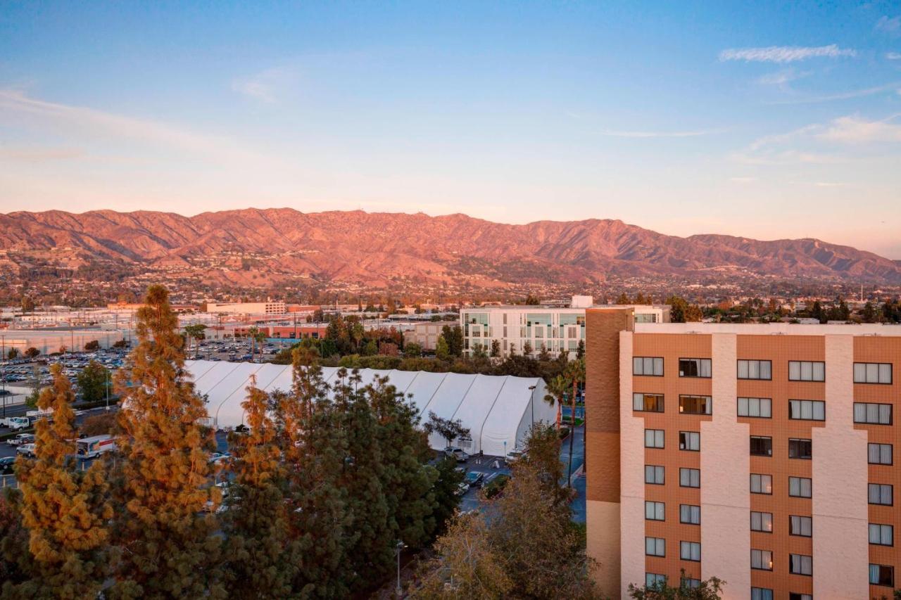 Los Angeles Marriott Burbank Airport Bagian luar foto