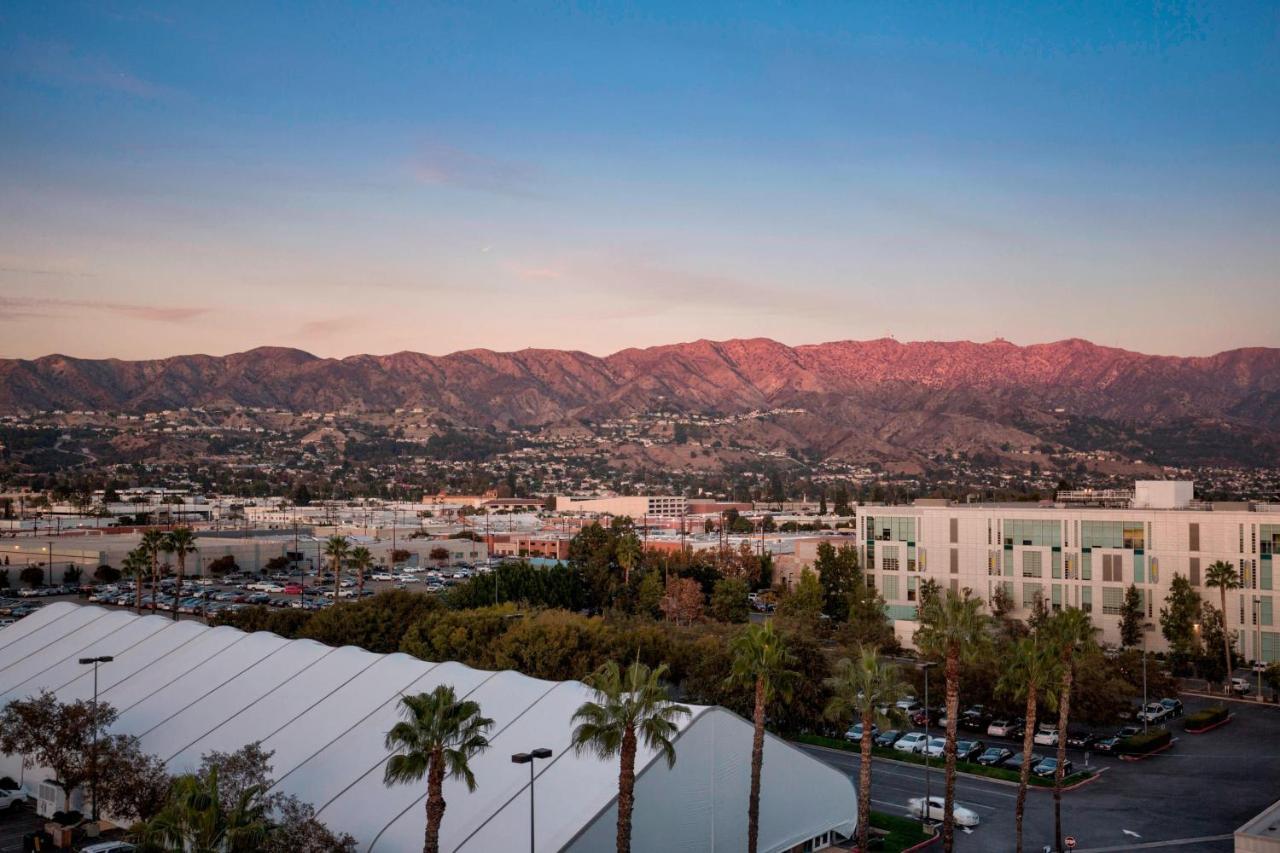Los Angeles Marriott Burbank Airport Bagian luar foto