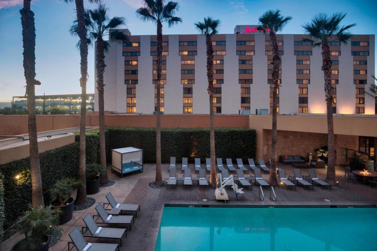 Los Angeles Marriott Burbank Airport Bagian luar foto